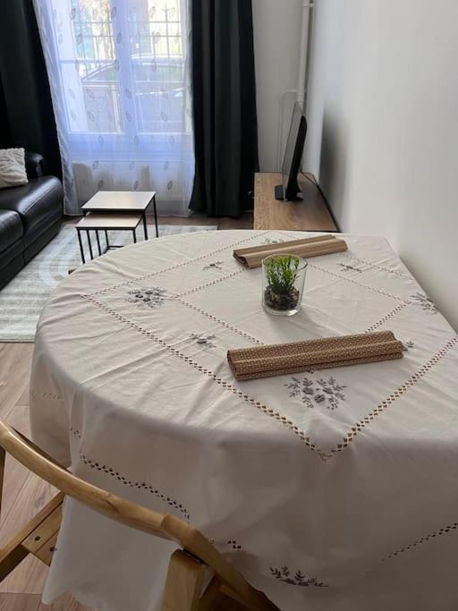 Appartement T2 Aux Portes De Paris Asnières Exterior foto